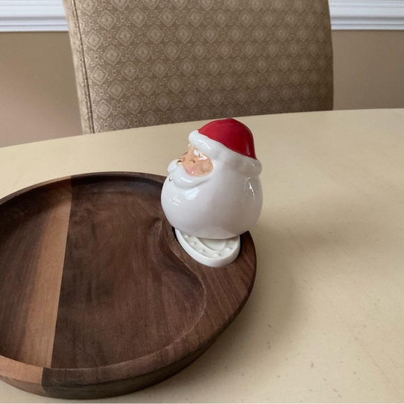 HO HO HO Santa Head Platter Decoration 🎅 - Picture 2 of 6